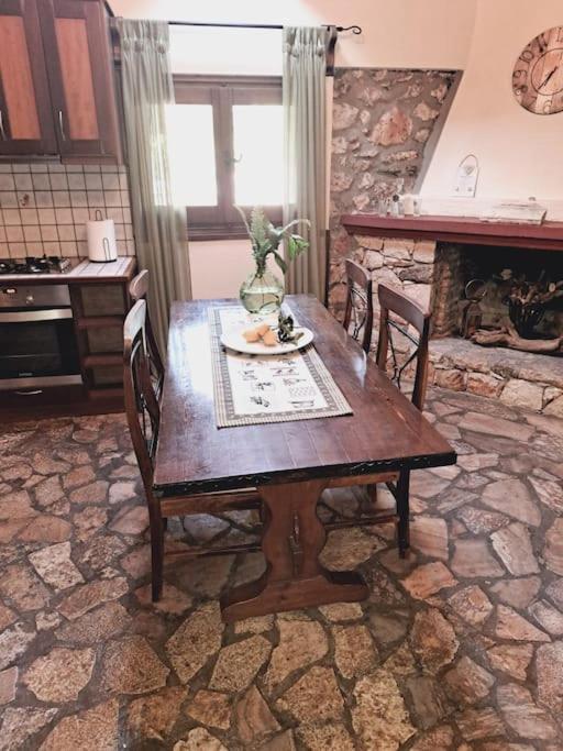Fragosiko - Rustic Retreat In Kefalonia アルゴストリオン エクステリア 写真